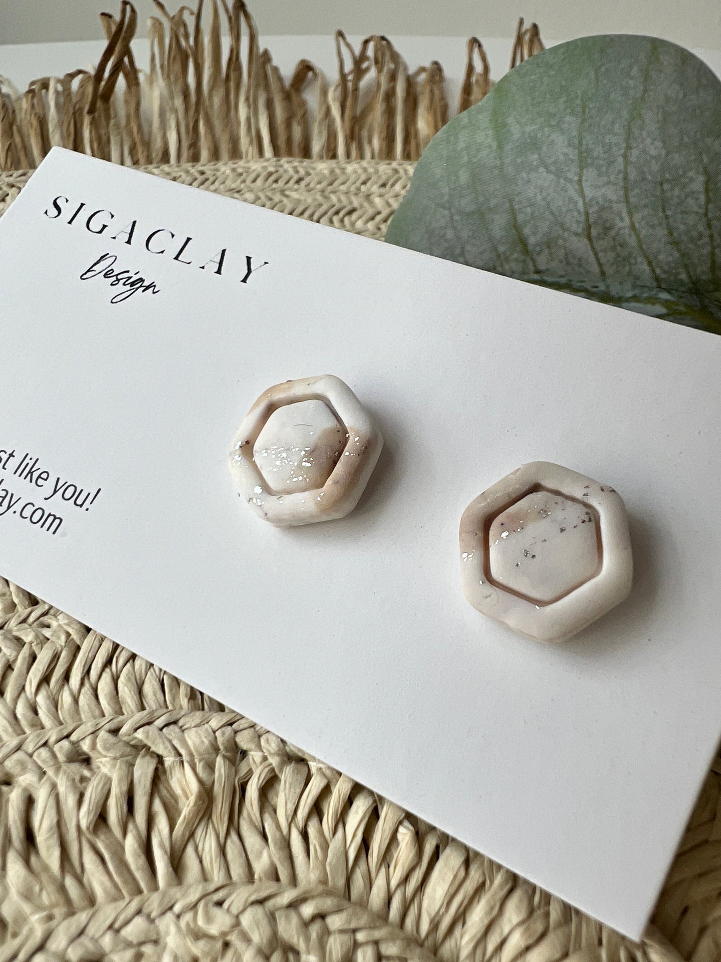 "Essence"Hexagon