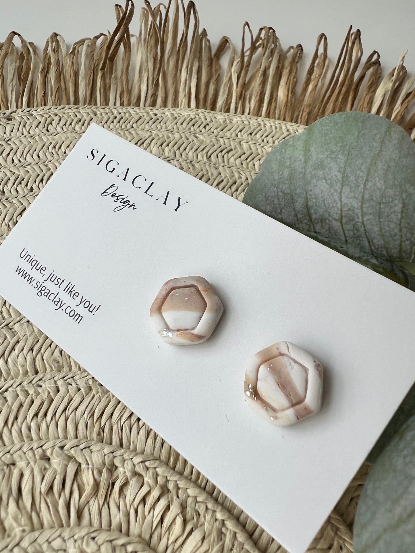 "Essence"Hexagon