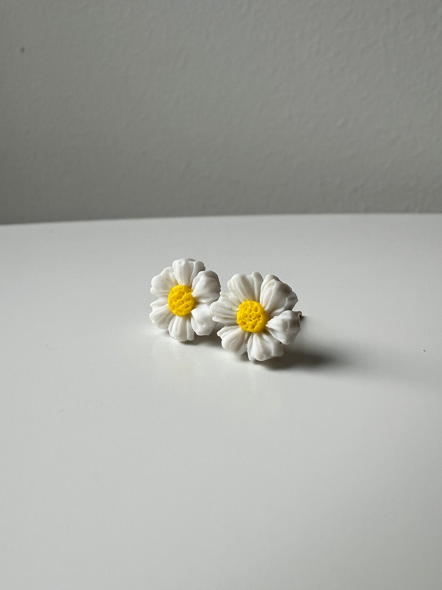 Daisy Mini Earrings