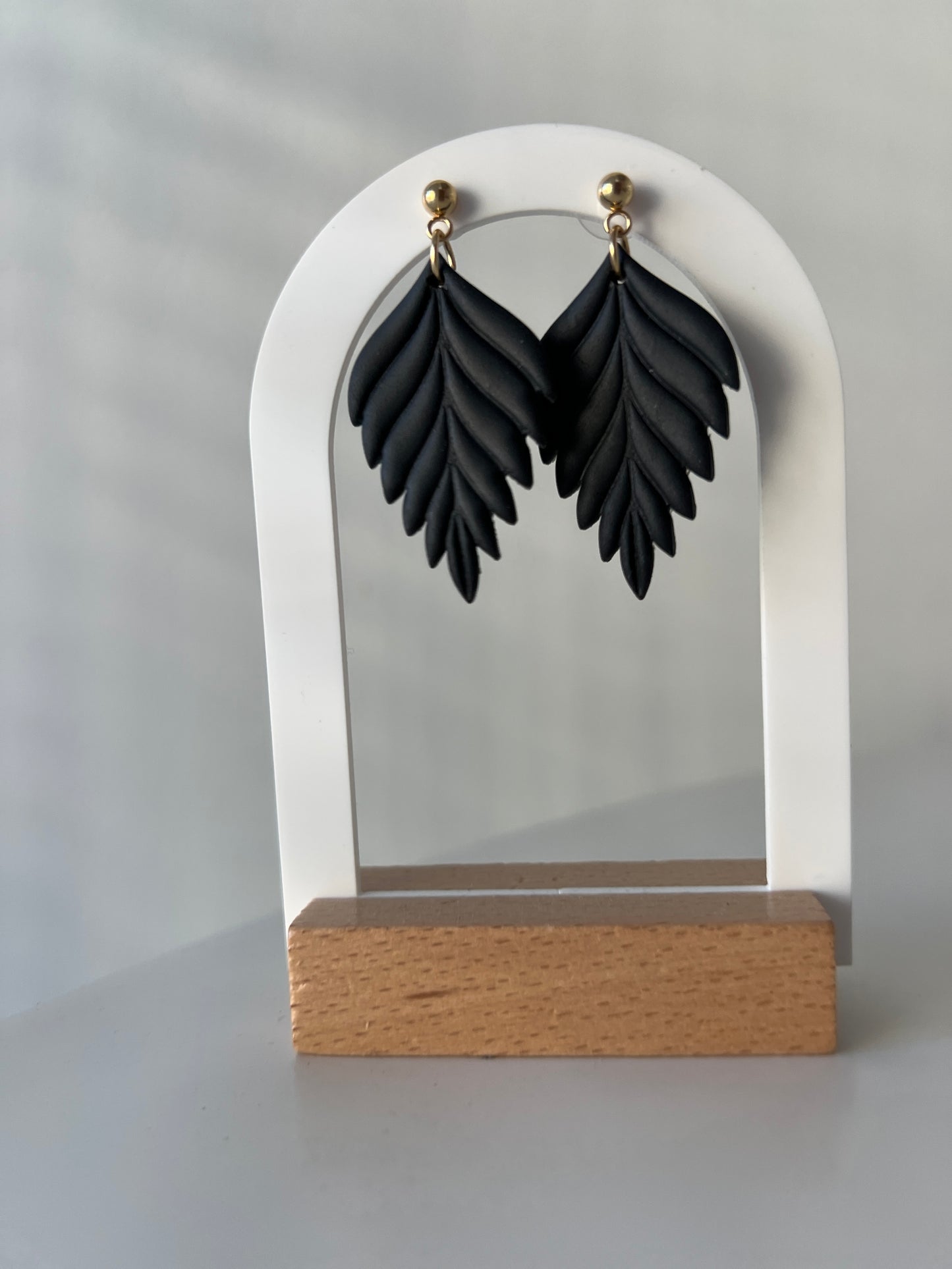 Earrings Black "LEAVES"