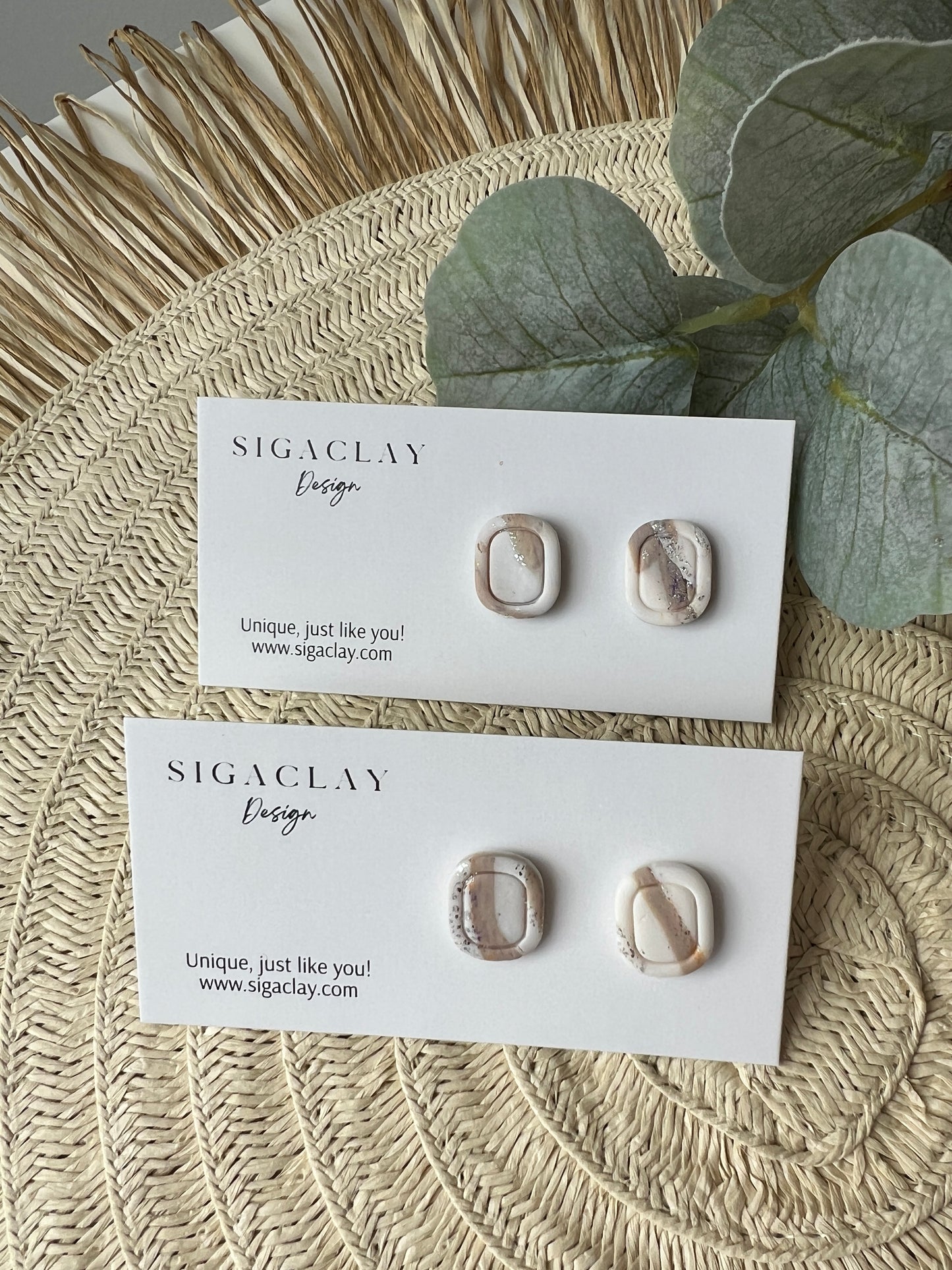 "Essence" Square