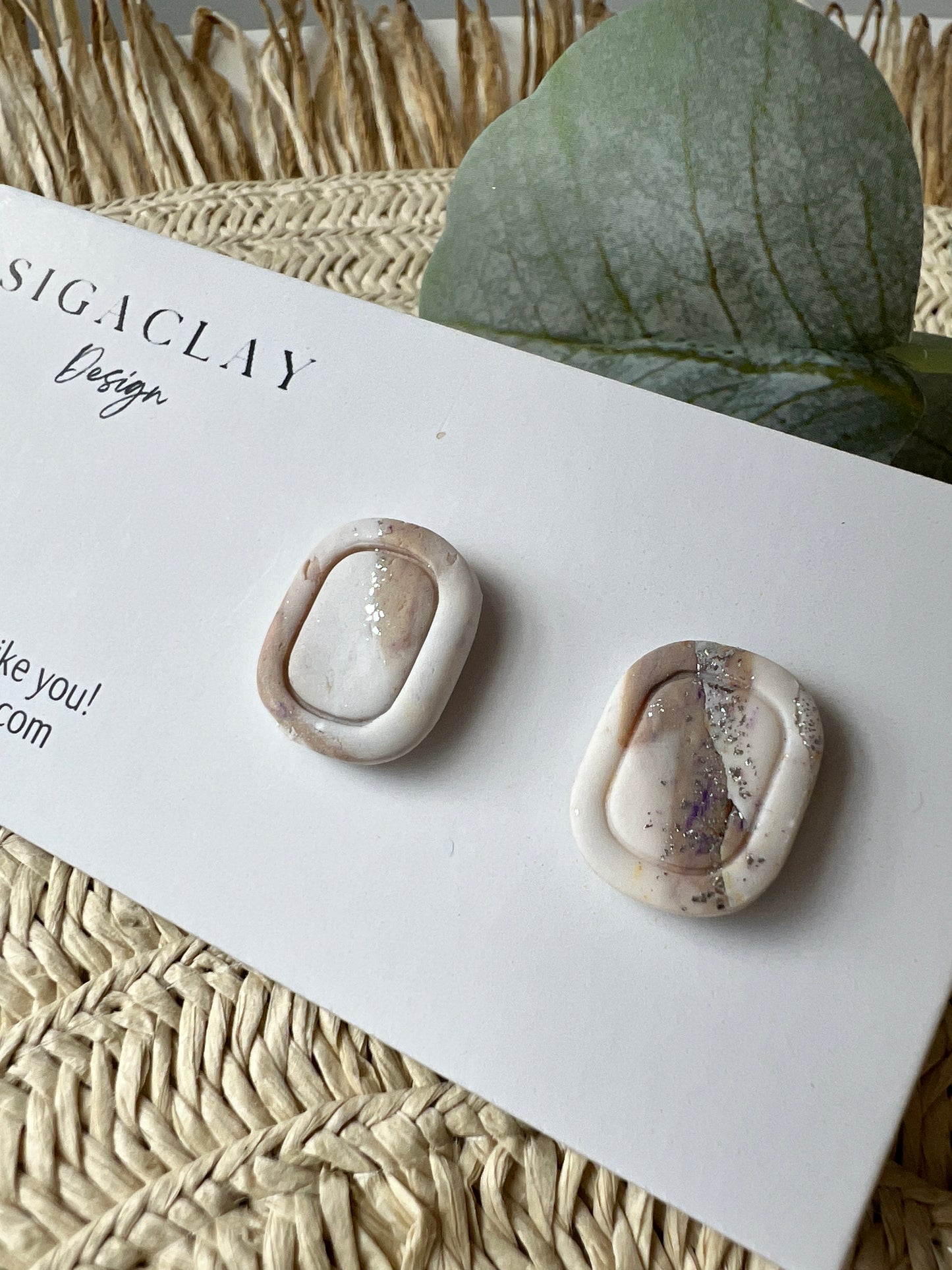 "Essence" Square