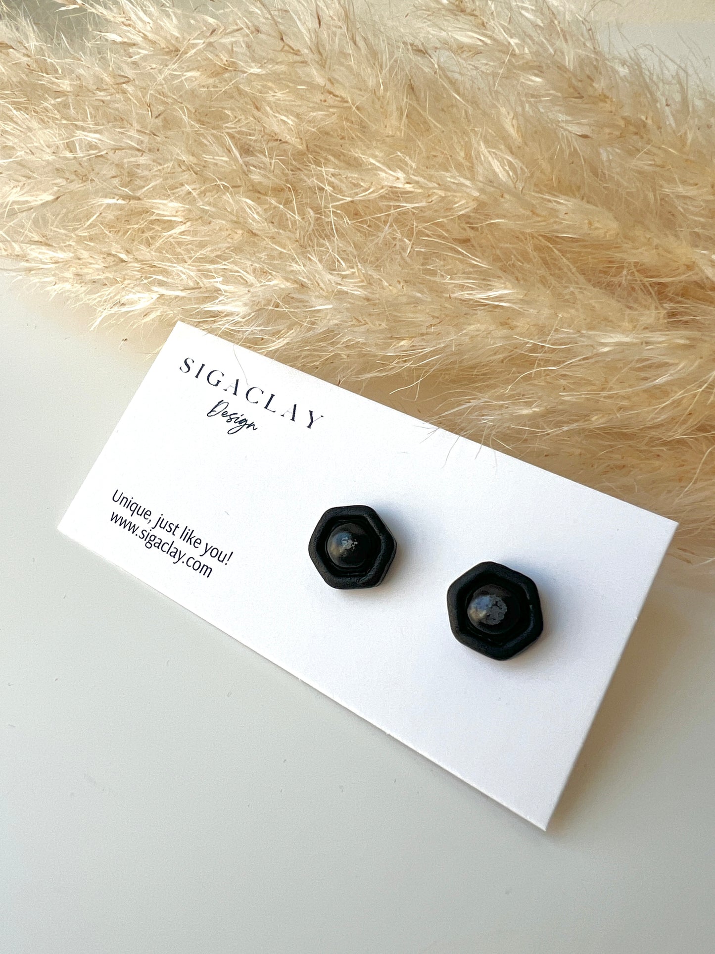 Black "Essence"Hexagon