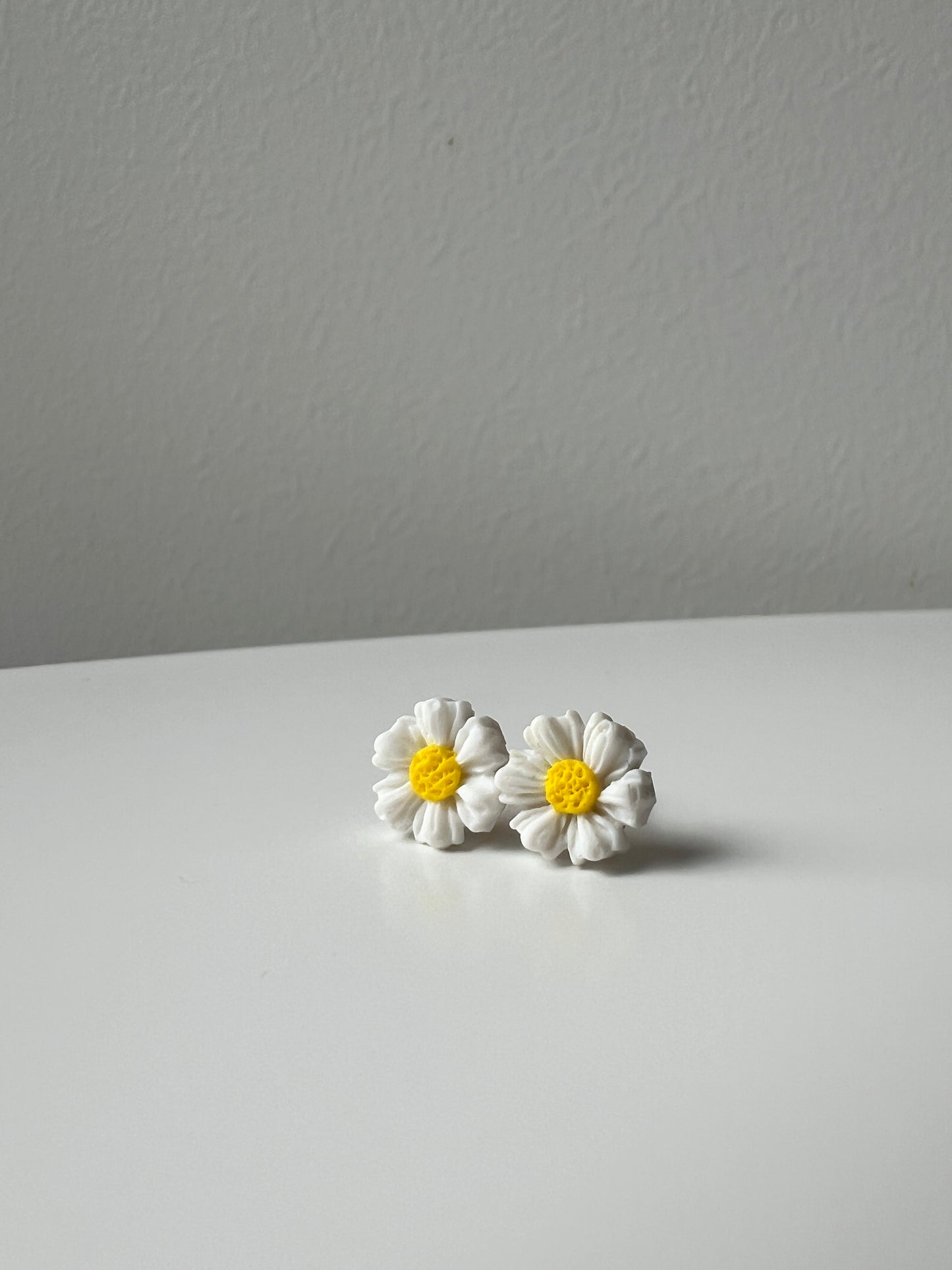 Daisy Mini Earrings
