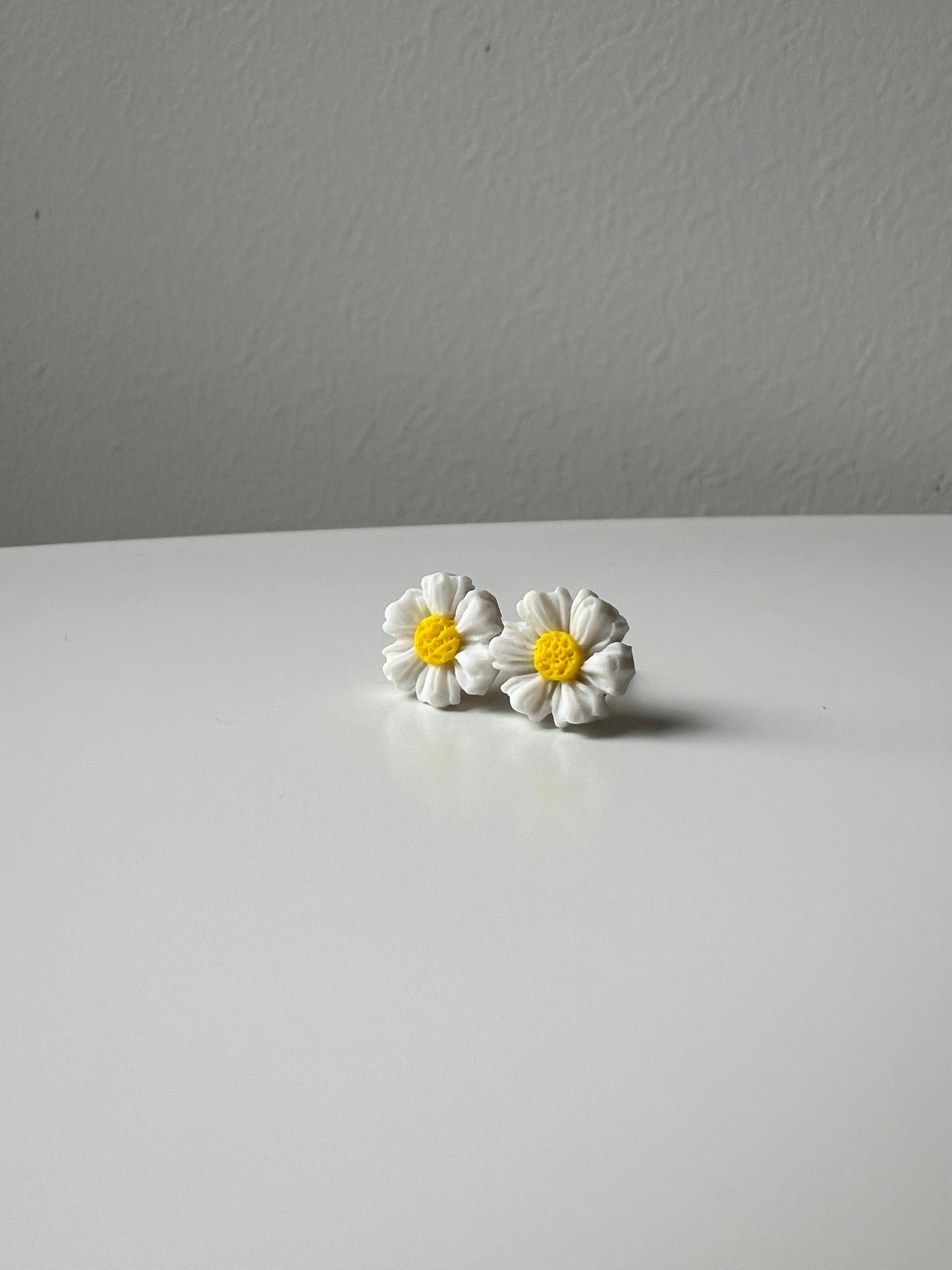 Daisy Mini Earrings