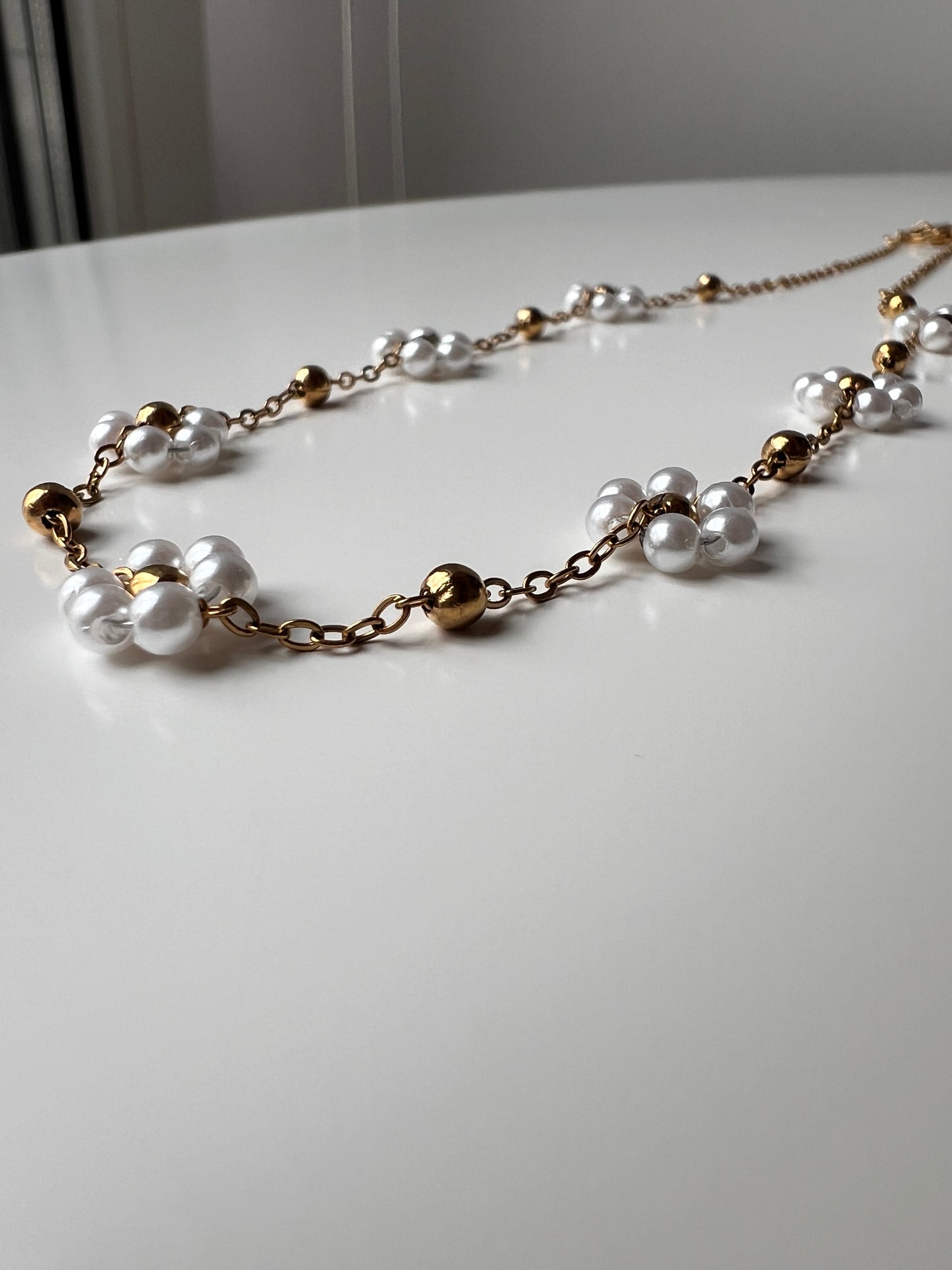 Daisy Pearl Necklace