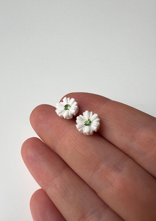 Daisies with a Green Gem