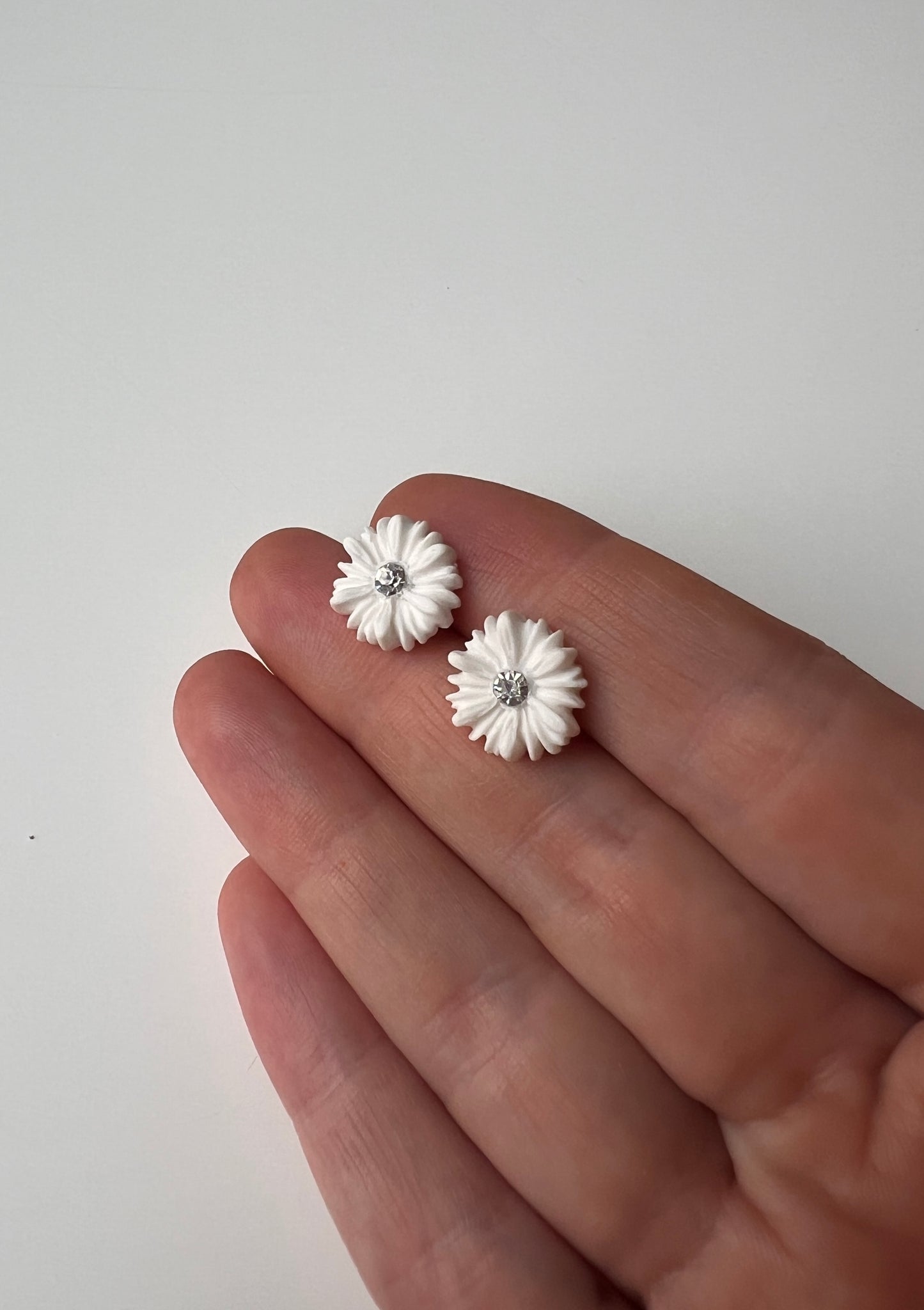 Daisy Midi Earrings with a Small Silver Gem