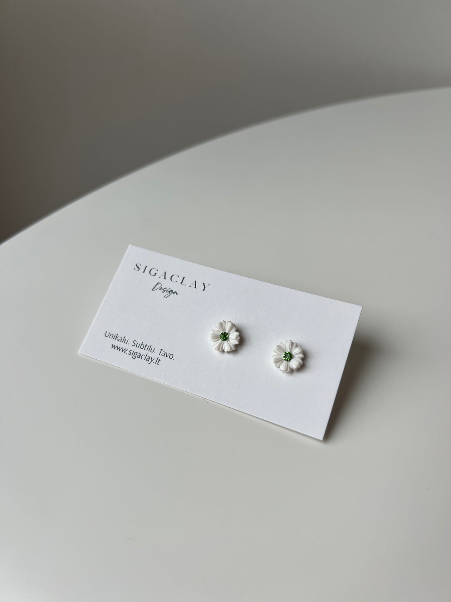 Daisies with a Green Gem