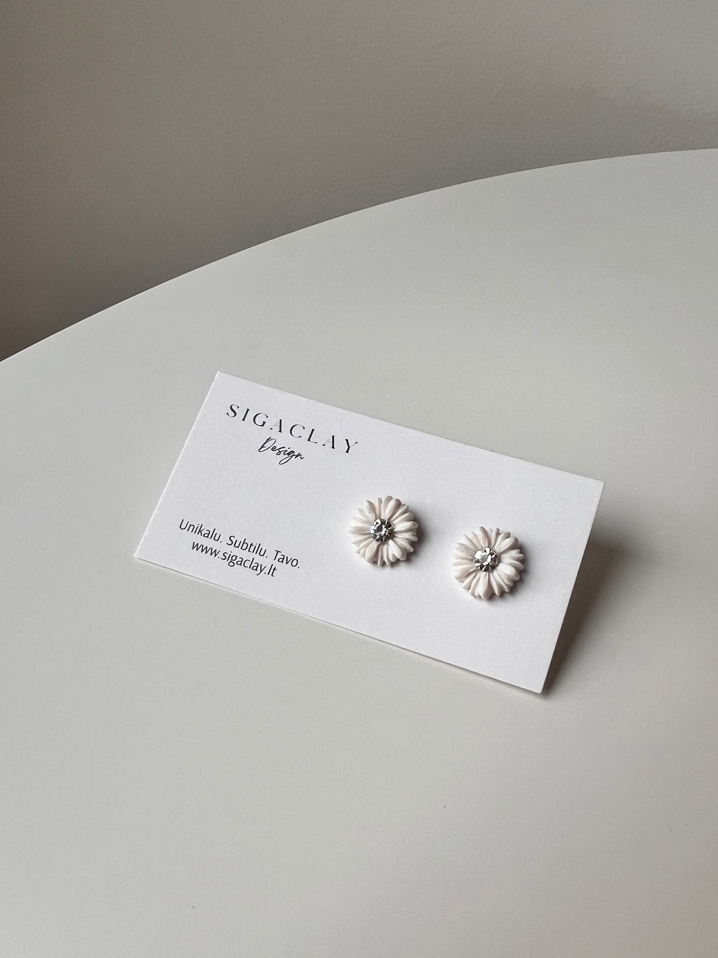 Daisy Midi Earrings with a Silver Gem